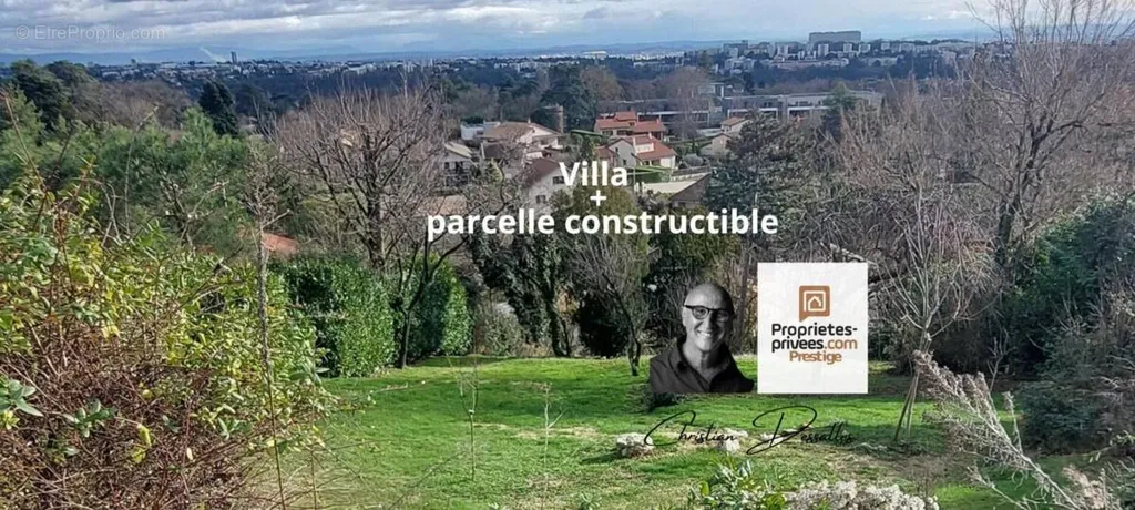 Jardin - Villa avec Vue sur Lyon et Terrain Constructible à Saint-Cyr