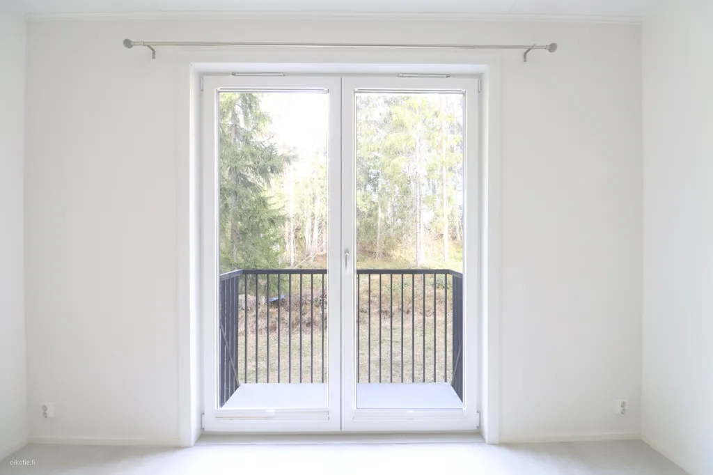 Stanze - Modern Studio Flat with Balcony in Kirkkonummi