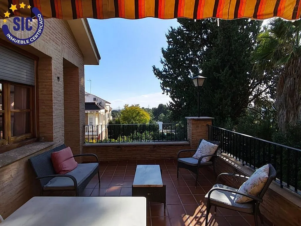 Terrass - Chalet with Pool and Terraces in El Vedat