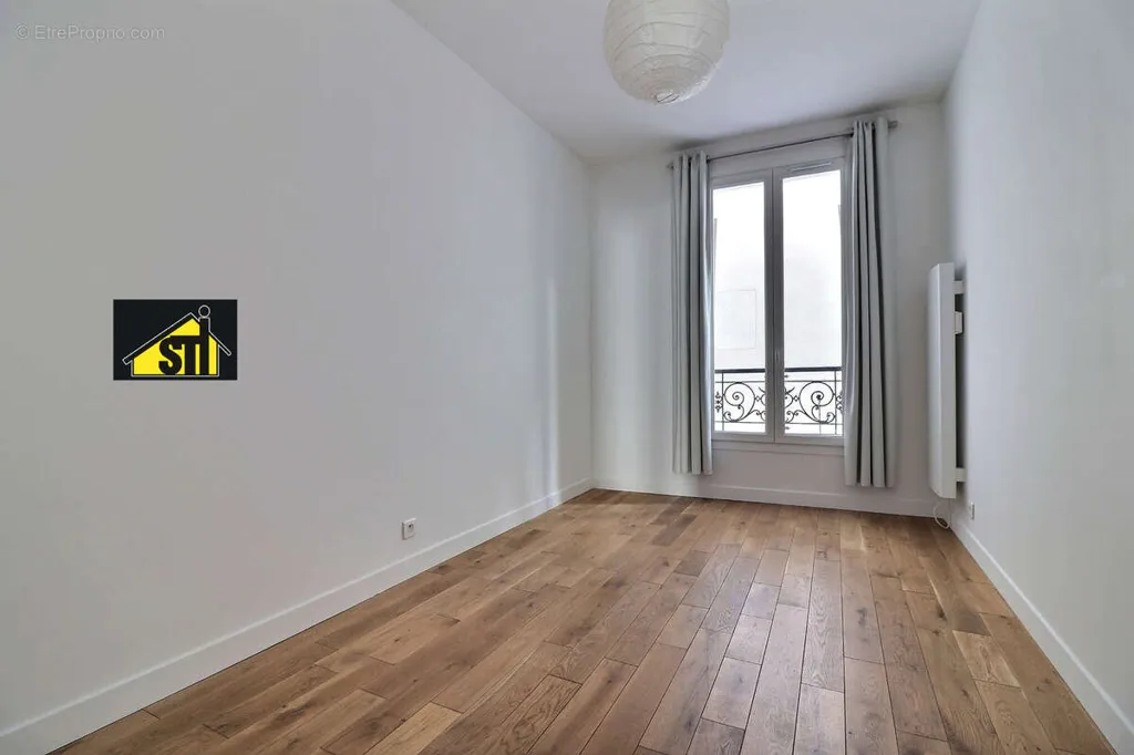 5-toaline korter asukohas Paris-14e
