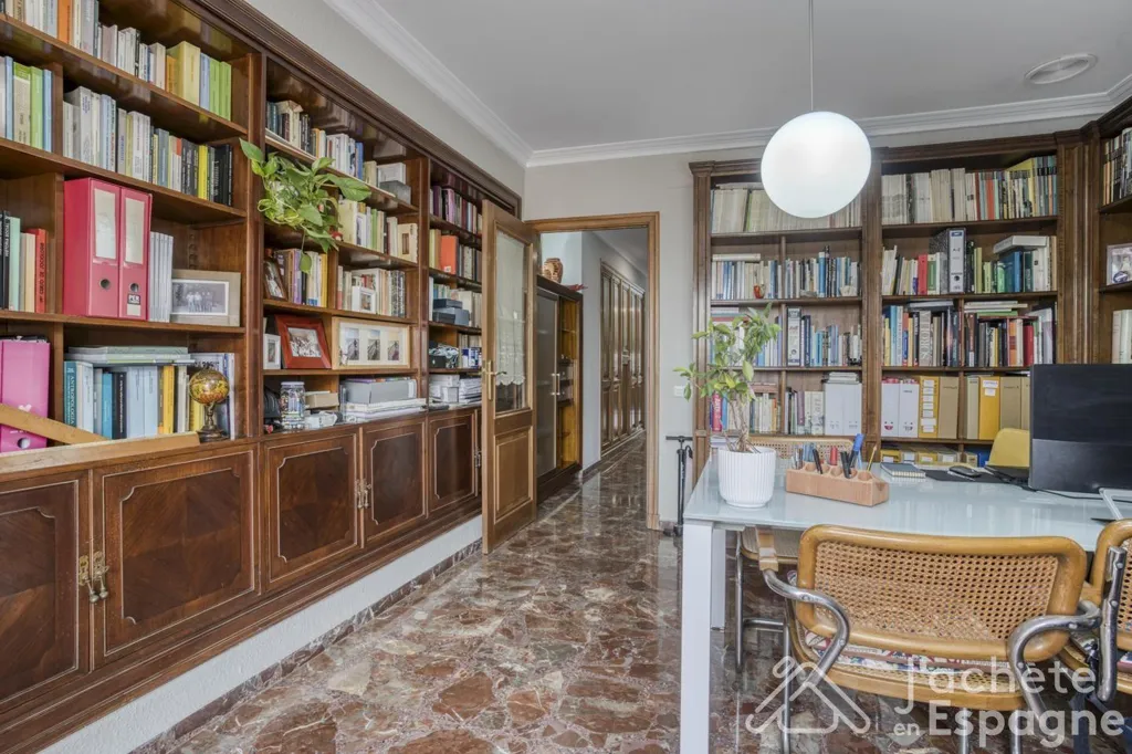 Bureau - Penthouse with Terraces in El Mercat, Valencia
