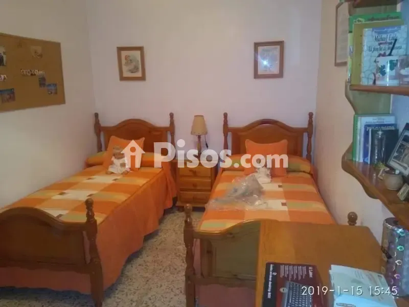 Chambres - Ground Floor Flat with Private Garage in Posadas