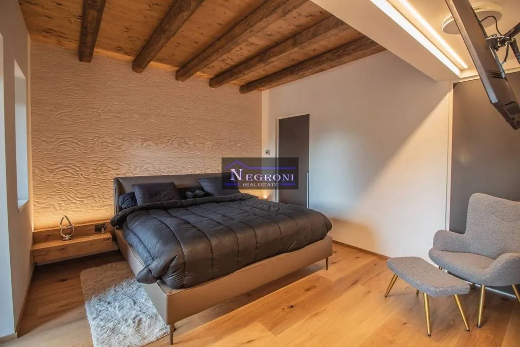 Magamistoad - Luxury Apartment with Medieval View in Gromo