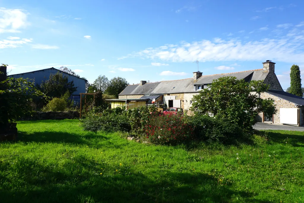 Jardin - Longère en Pierre avec Gîte à 5 mn de Guingamp