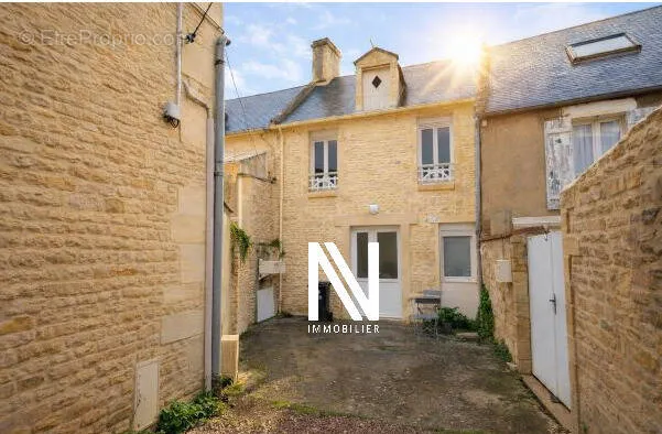 Giardino - Charming House with Seafront in Courseulles-sur-Mer
