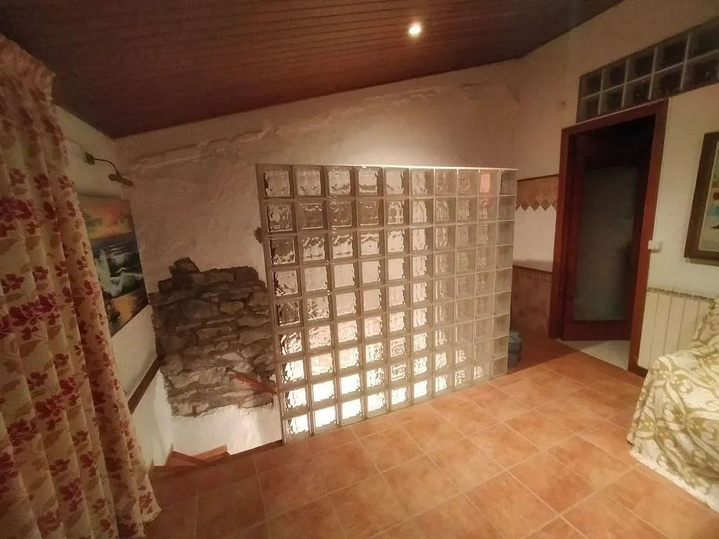 Elutuba - Sunny Terraced House with Views in Cubells