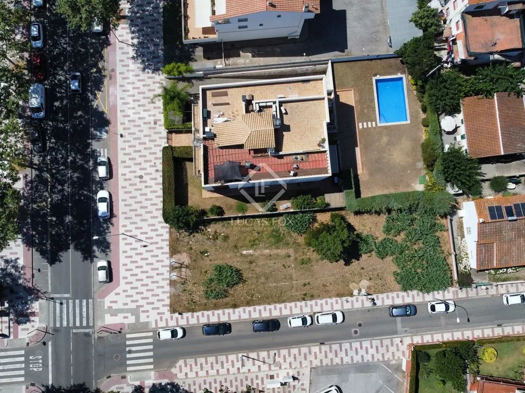 Õhuvaade - Corner Plot with Building Potential in S’Agaró