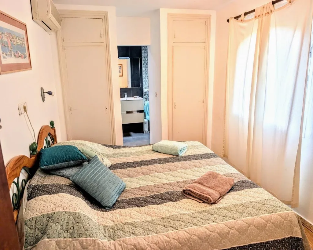 Bedrooms - Traditional Villa with Sea View in Benimeit, Moraira