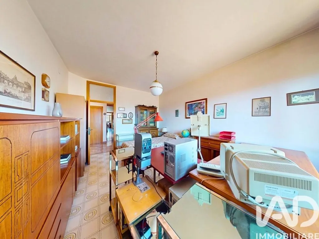 Bureau - Apartment with Panoramic View in Foligno