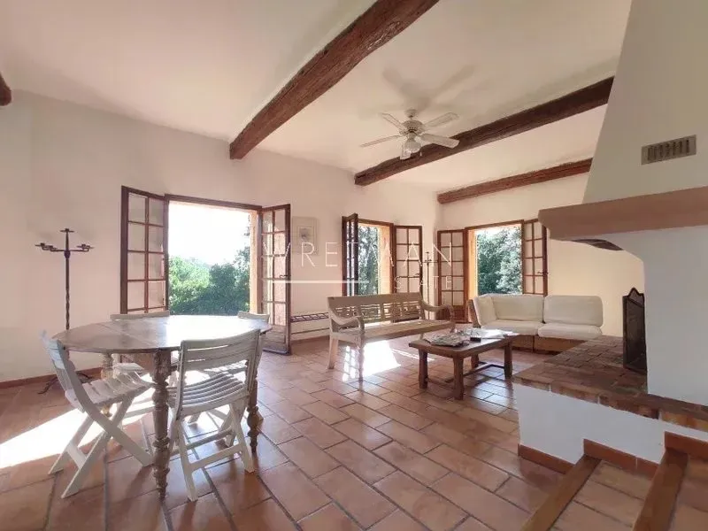 Séjour - Bastide avec Vue Panoramique à La Garde-Freinet