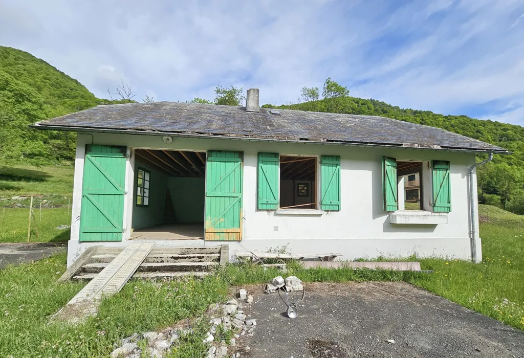 Välivaade - Renovable House with Terraces in Bagnères-de-Bigorre