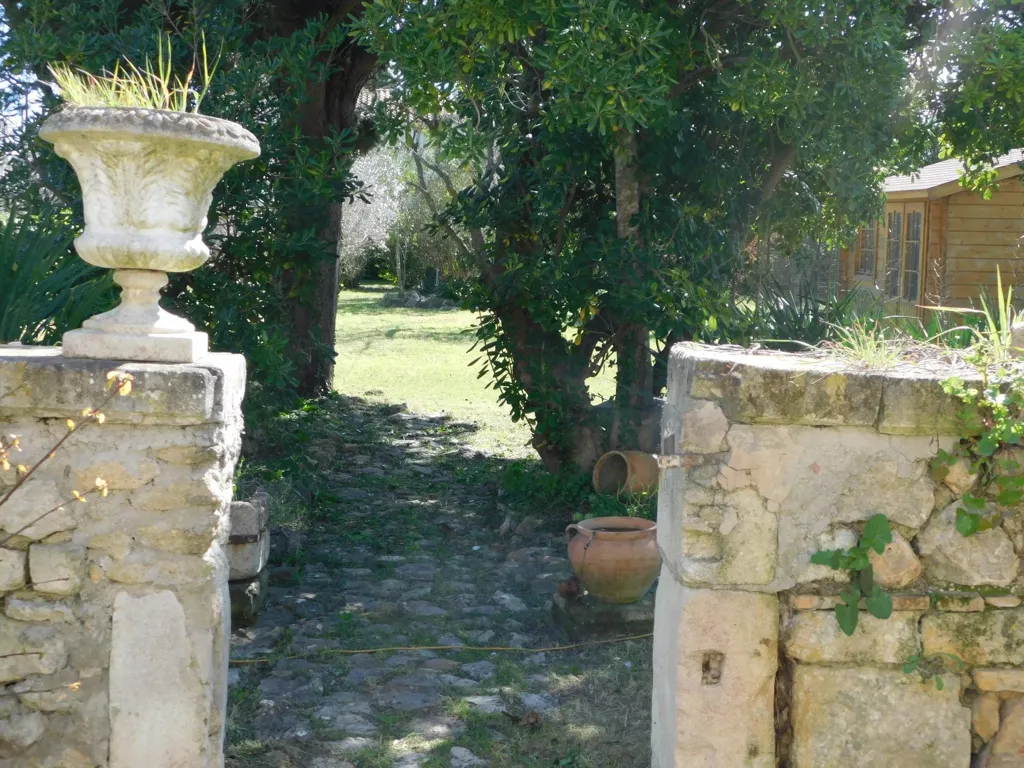 Jardin - Mas à Rénover avec Jardin dans les Alpilles