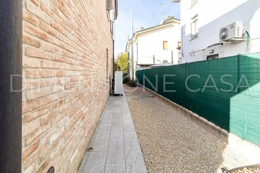 Aed - Restored Villa with Garden in Carpi