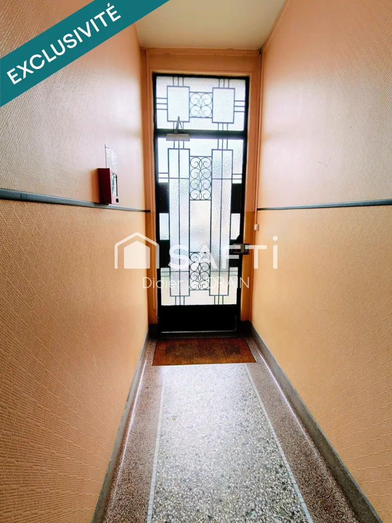 Esik - Bright Apartment with Marble Fireplace in Montluçon