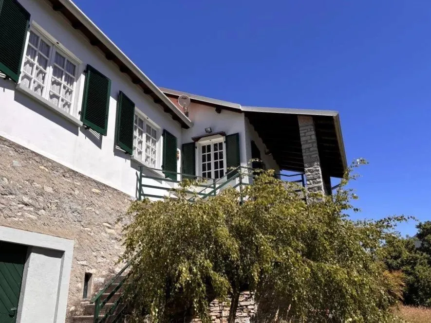 Extérieur - Early 20th-Century Villa with Lake Views in Moltrasio