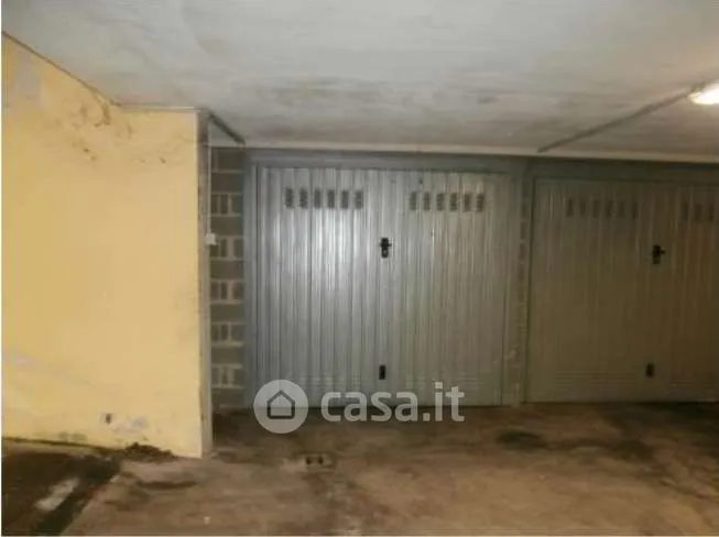 Garaaž - Spacious Apartment with Garage in Molinella