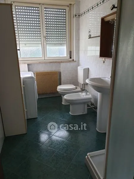 Baños - Three-Bedroom Flat with Private Courtyard in Monfalcone