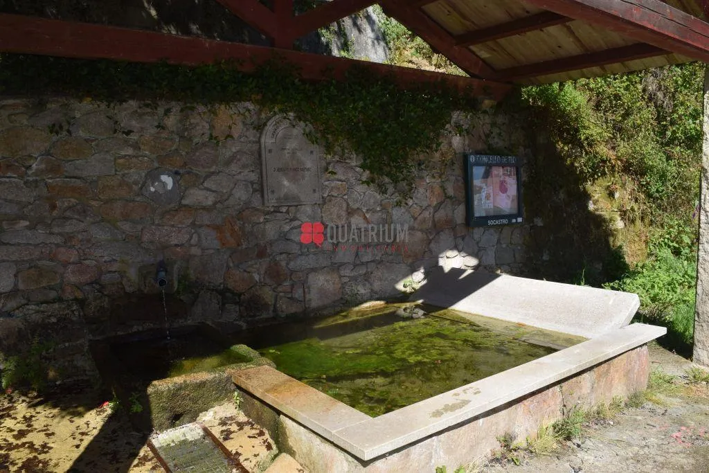 Aed - Terraced House with Garden in Teo