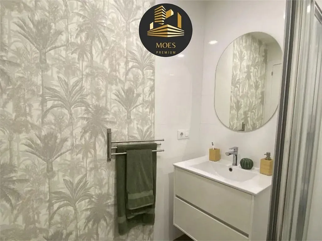 Salles de bain - Apartment with Air Conditioning in Belén, San Roque
