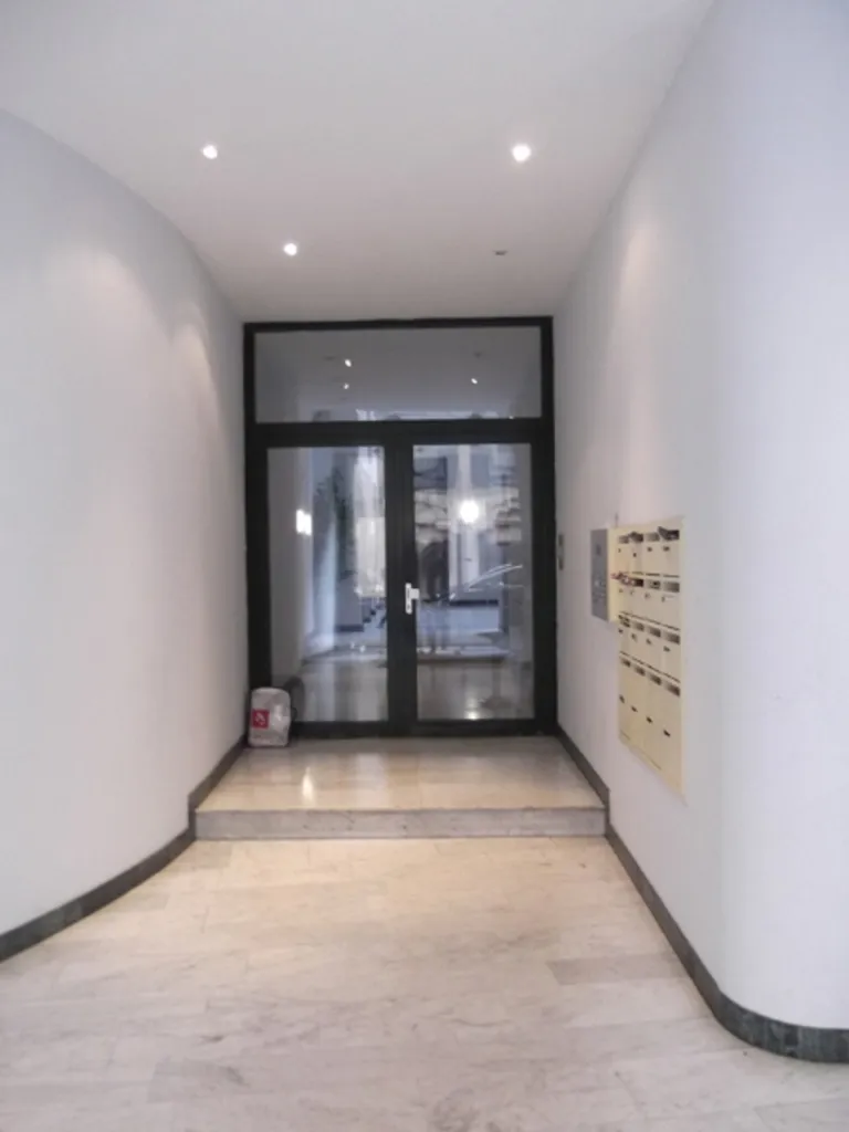 Hallway - Modern Office in Central Brussels