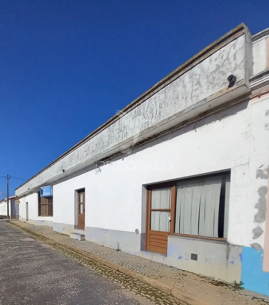 Extérieur - Commercial Space with Conversion Potential in Redondo
