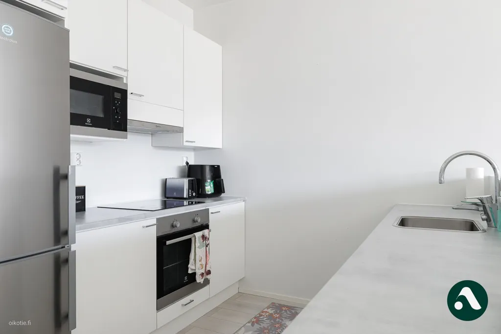 Cuisine - Bright Two-Bedroom Apartment with Terrace in Nokia