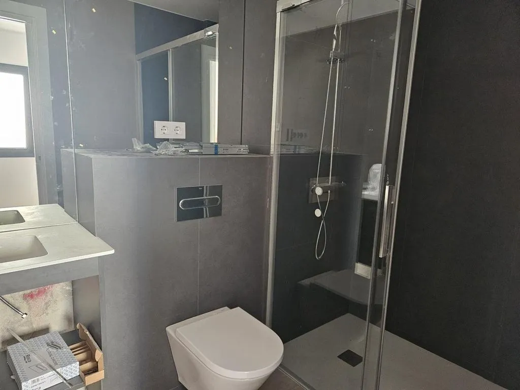 Vannitoad - Newly Built Apartment with Sea View in Els Grecs