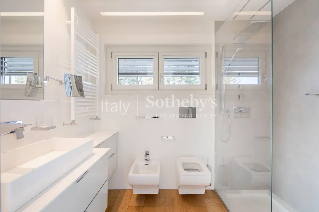 Salles de bain - Minimalist Villa with Pool in Guanzate