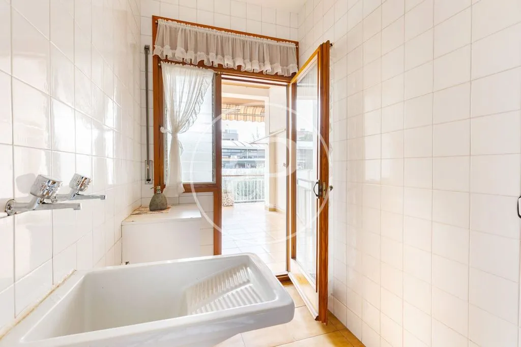 Salles de bain - Luxury Villa with Pool in Sabadell