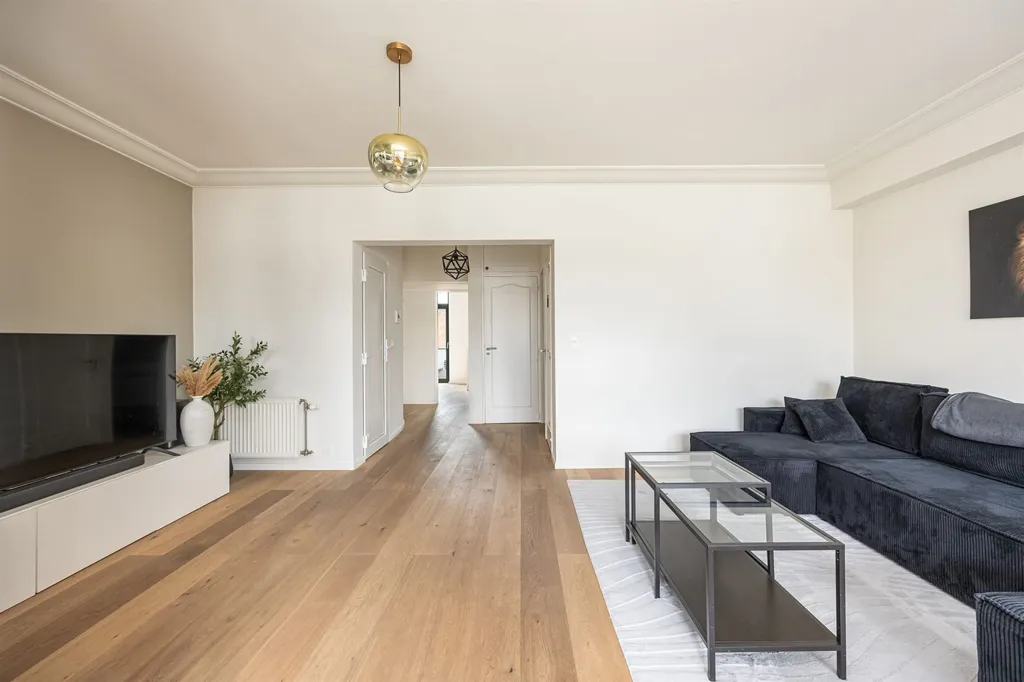 Soggiorno - Renovated Apartment with Terrace in Merksem