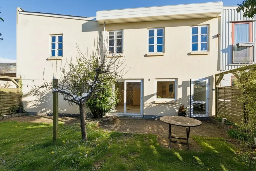 Aed - Health House with Quiet Setting in Thorsgade