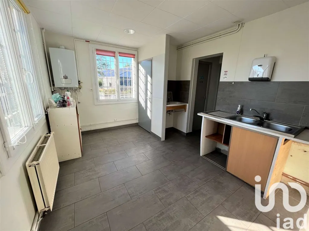 Kitchen - Atelier with Heated Space in Pompaire