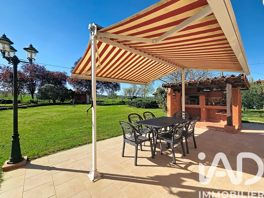 Terrasse - Maison de caractère avec terrasses à Le Brouilh-Monbert