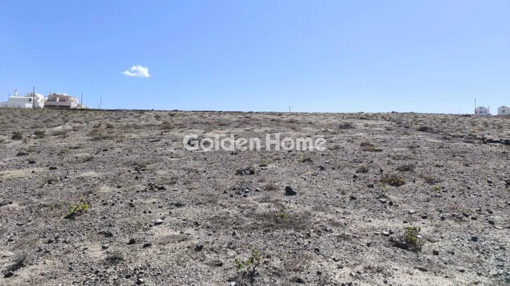 Jardin - Plot with Sea View in Santorini Acrotiri