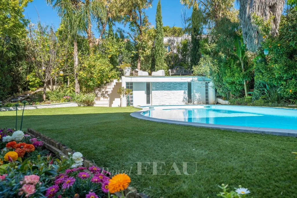 Piscine - Villa Rénovée avec Piscine à Marseille 7ème