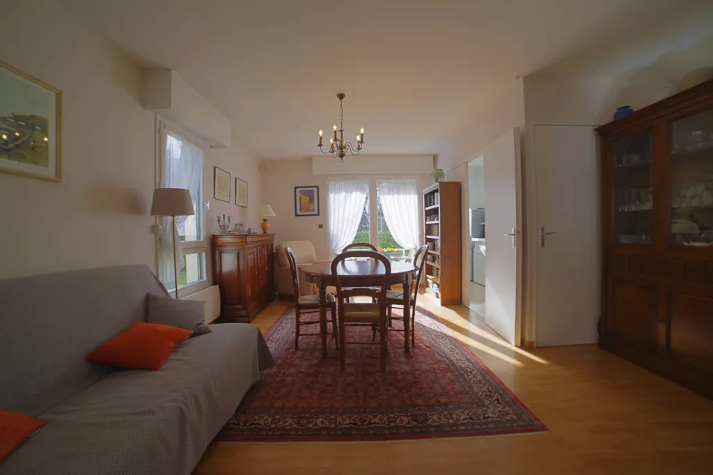 Salle à manger - Appartement 3 Pièces avec Services à Le Chesnay