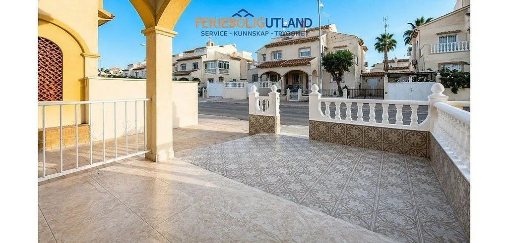 Terrasse - Terraced Semi-Detached with Pool in Cabo Roig