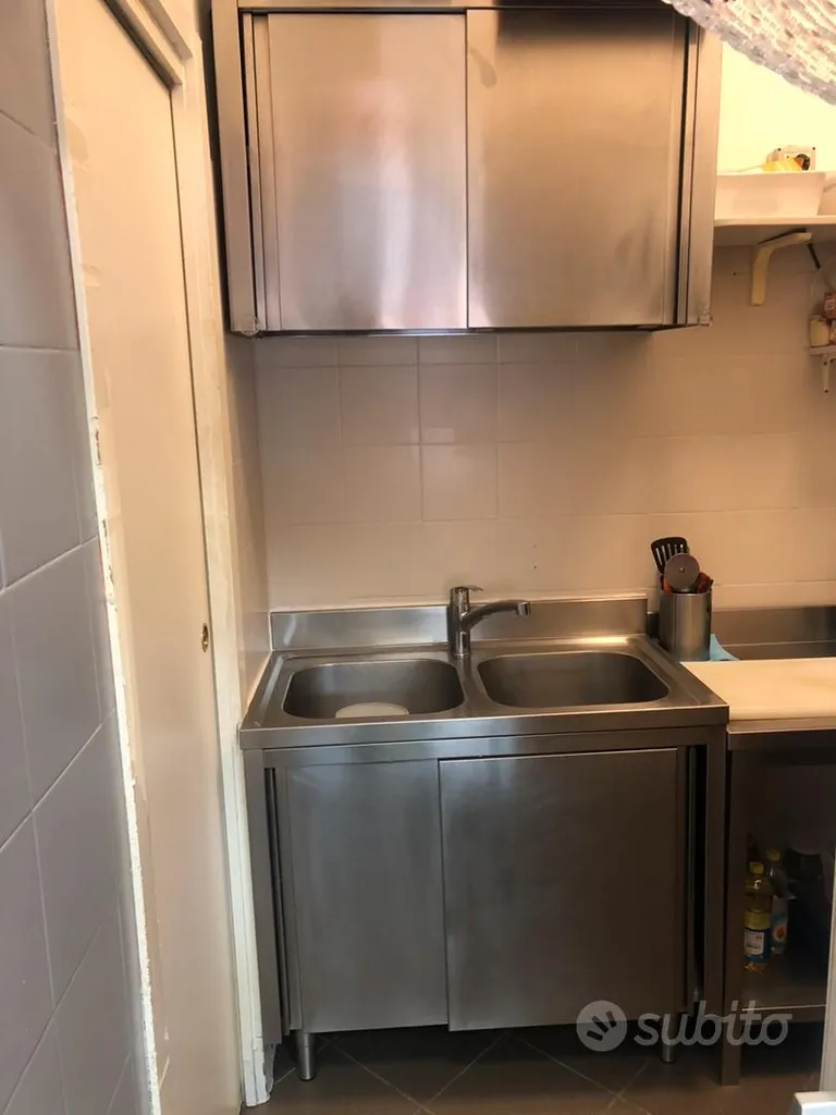 Cuisine - Established Takeaway Pizzeria in Bologna