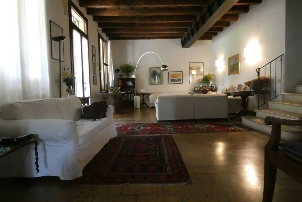 Séjour - Luxury Villa with Private Garden in Due Carrare