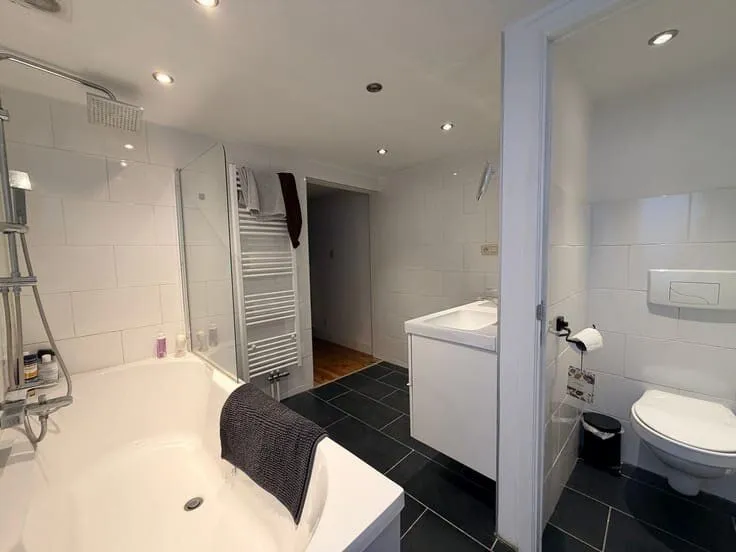 Vannitoad - City Centre Apartment in Antwerp