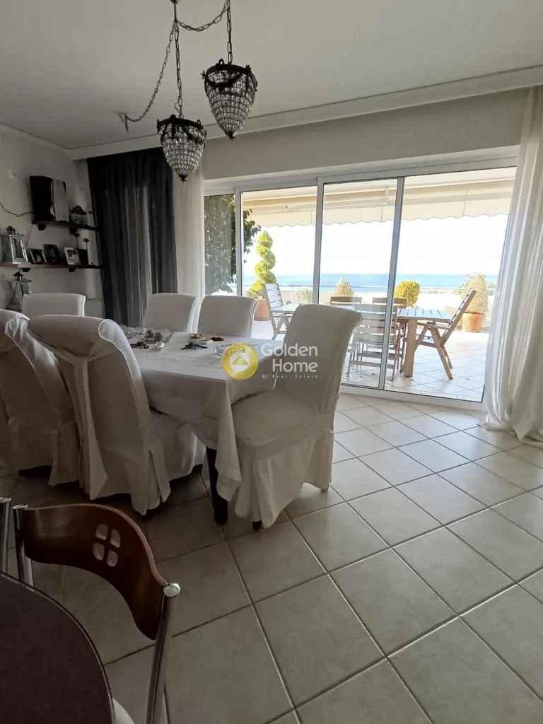 Salle à manger - Apartment with Sea View in Sarandá, Eastern Attica