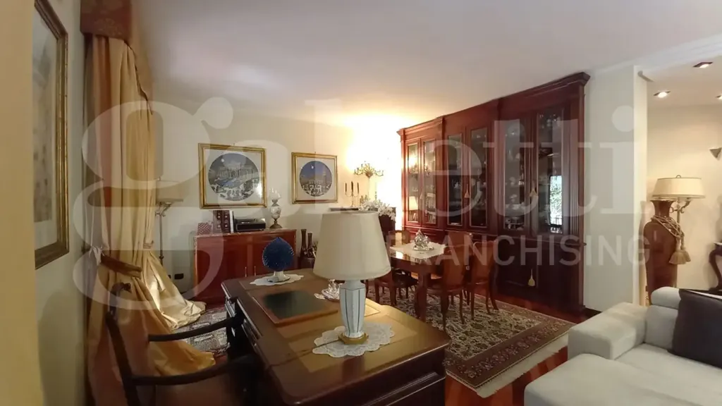 Appartement 4 pièces à IT
