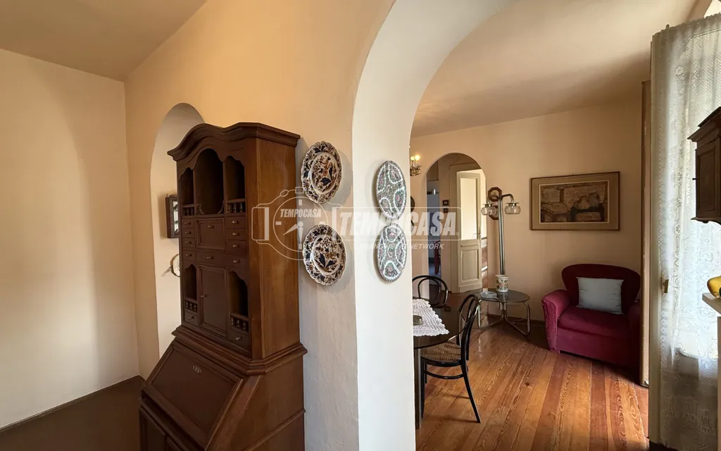 Ingresso - Apartment with Balcony in Central Asti