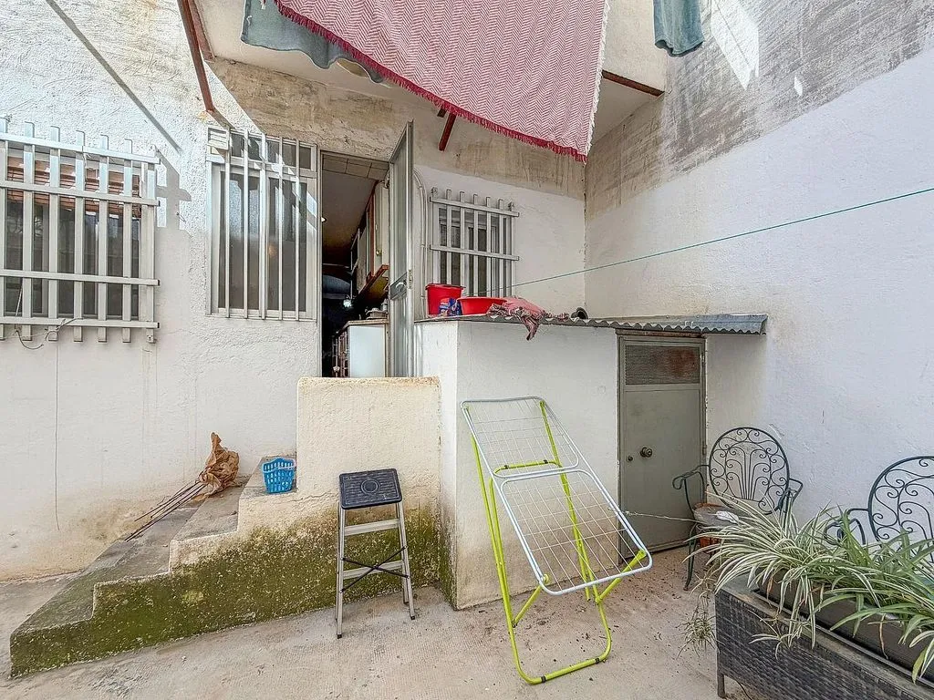 Aed - Ground Floor Flat with Patio in Granada Centre