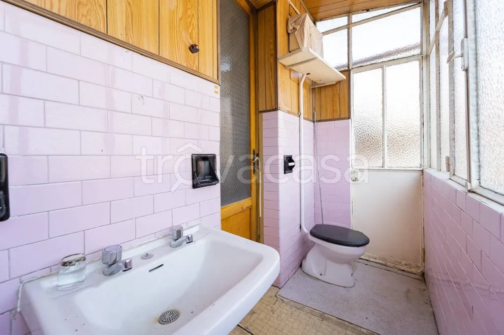 Vannitoad - Attico with Terrace in Cuneo