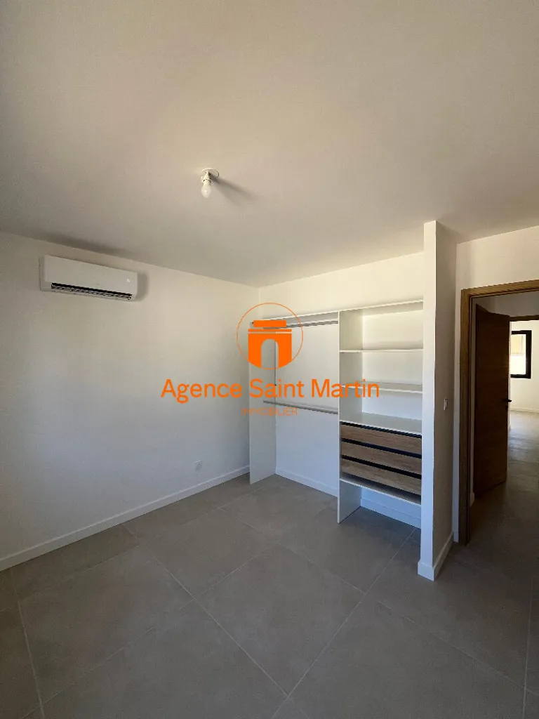 Toad - New Villa with Garden in Malataverne