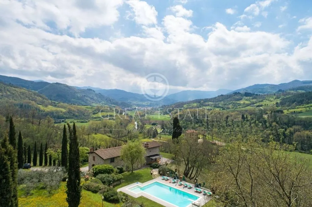 Õhuvaade - Tuscan Farmhouse with Pool in Mugello