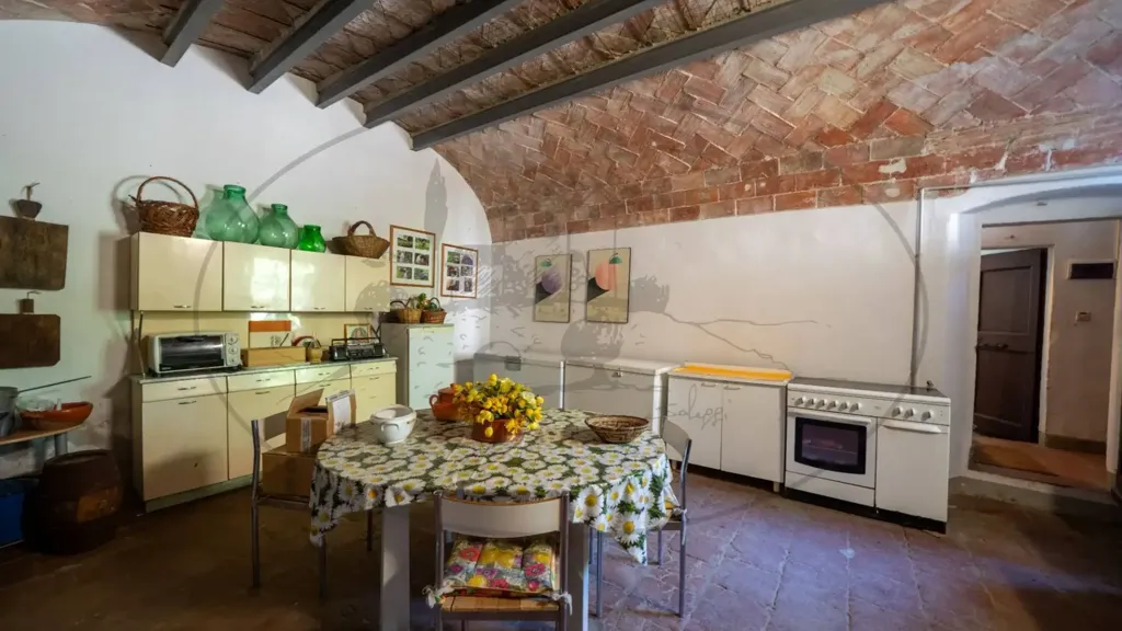 Köök - Rustic Farmhouse with Multiple Uses in Figline Valdarno