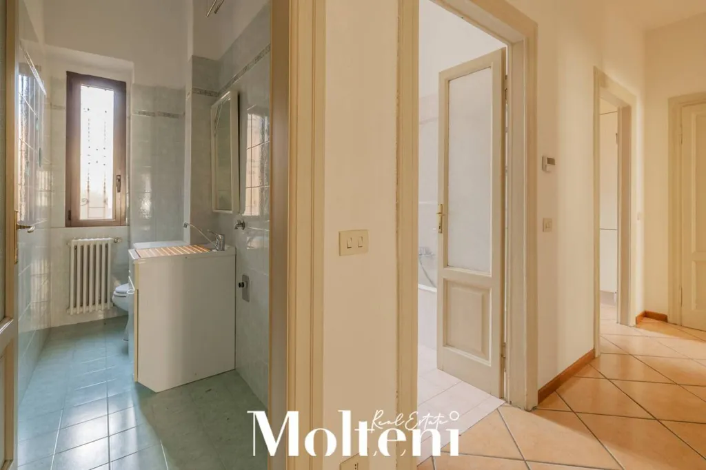 Hallway - Apartment with Double Exposure in Lecco