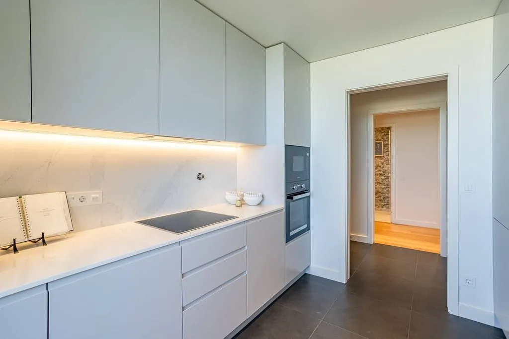 Köök - Luxury Seafront Apartment in Quarteira